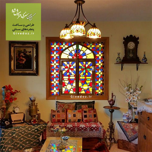 پنجره مشبک رنگی چوبی