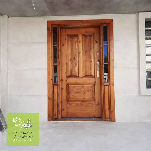 درب ورودی چوب روسی