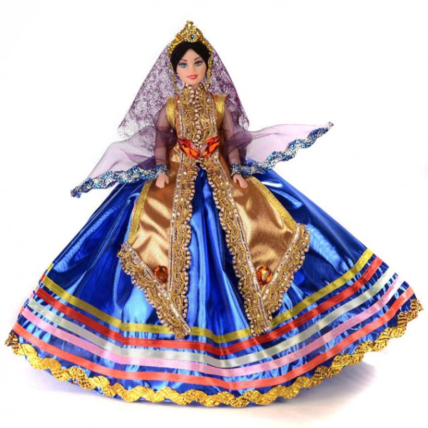 عروسک زن محلی آبی